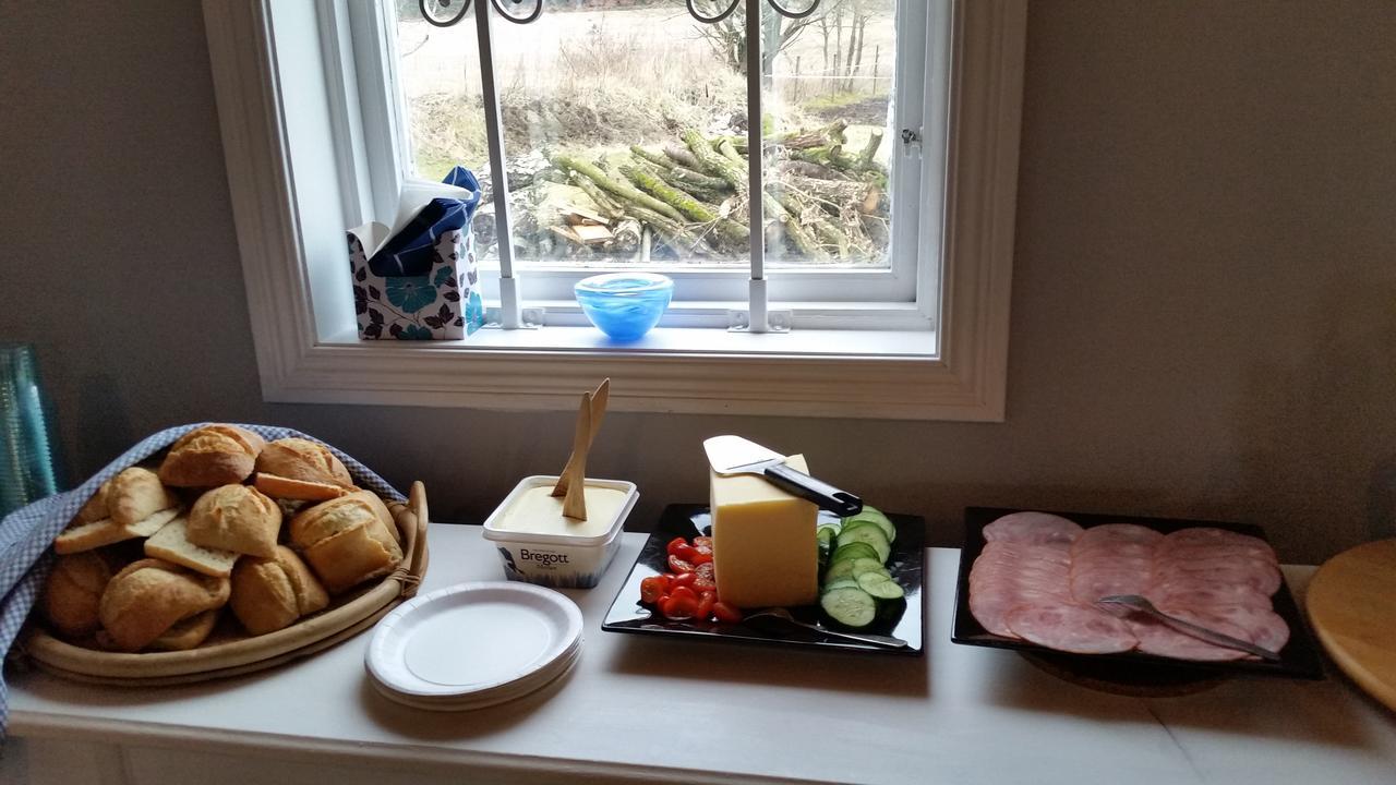 Tuvagard B&B Vindhaestar Langas Bagian luar foto